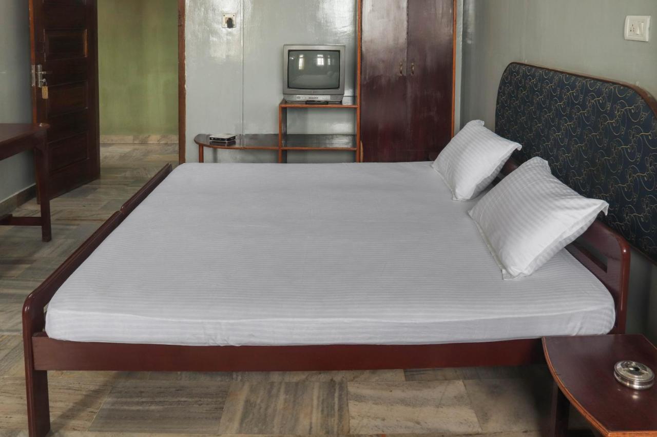 Spot On 49477 Hotel Galaxy Dimāpur Eksteriør bilde